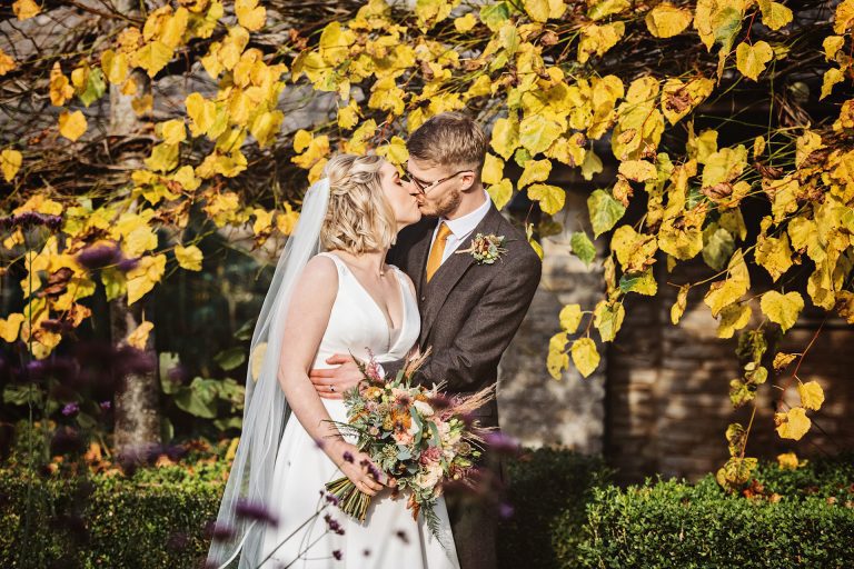 Calcot-Manor-_-Helen-&-Russel-_-Blooming-Photography-(60-of-102)